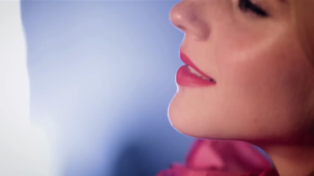 EmmaWatsonFan-nl_2012Lancome_RougeInLove0034.jpg