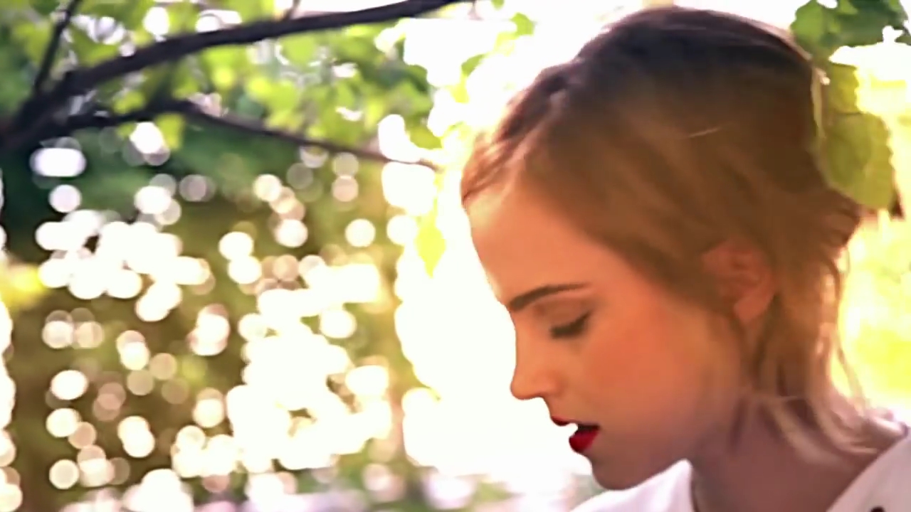 EmmaWatsonFan-nl_2012Lancome_RougeInLove0062.jpg