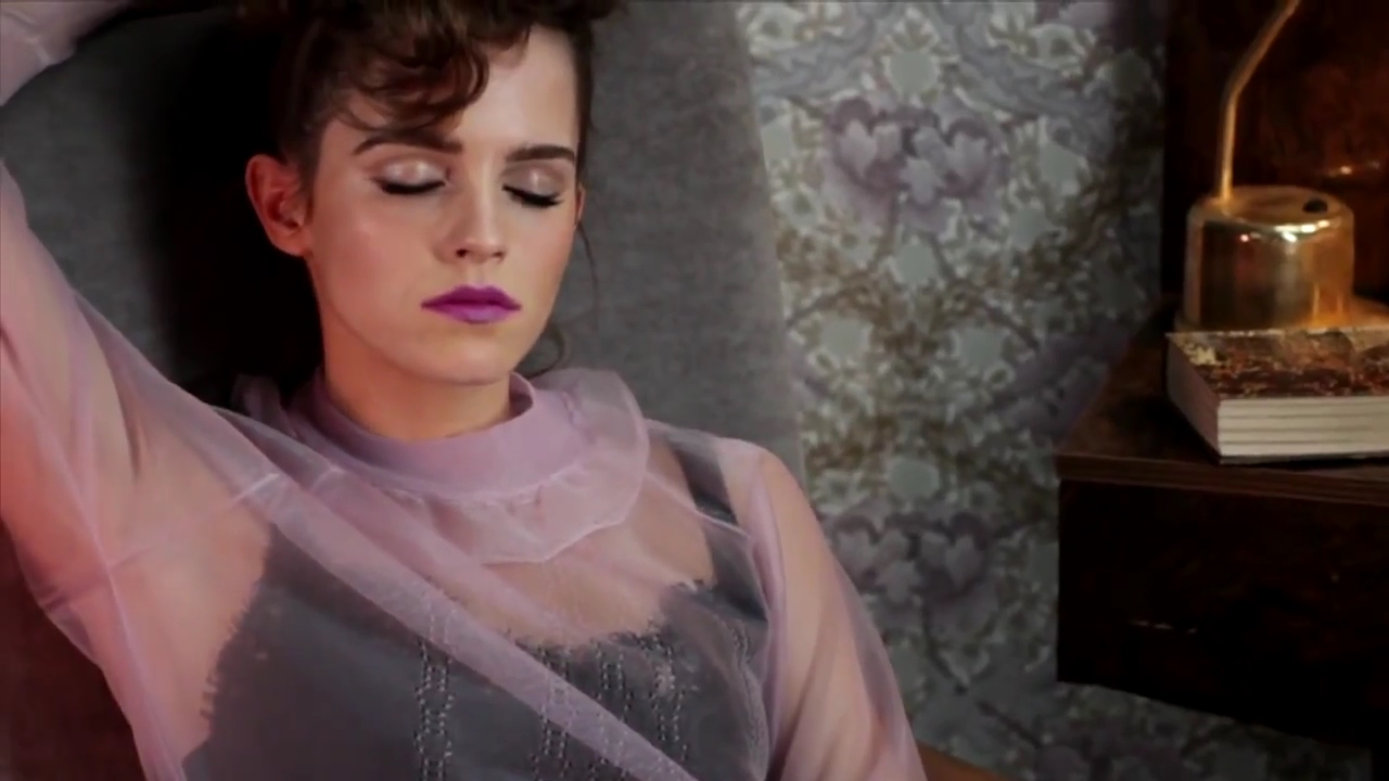 EmmaWatsonFan-nl_2014Wonderland0024.jpg