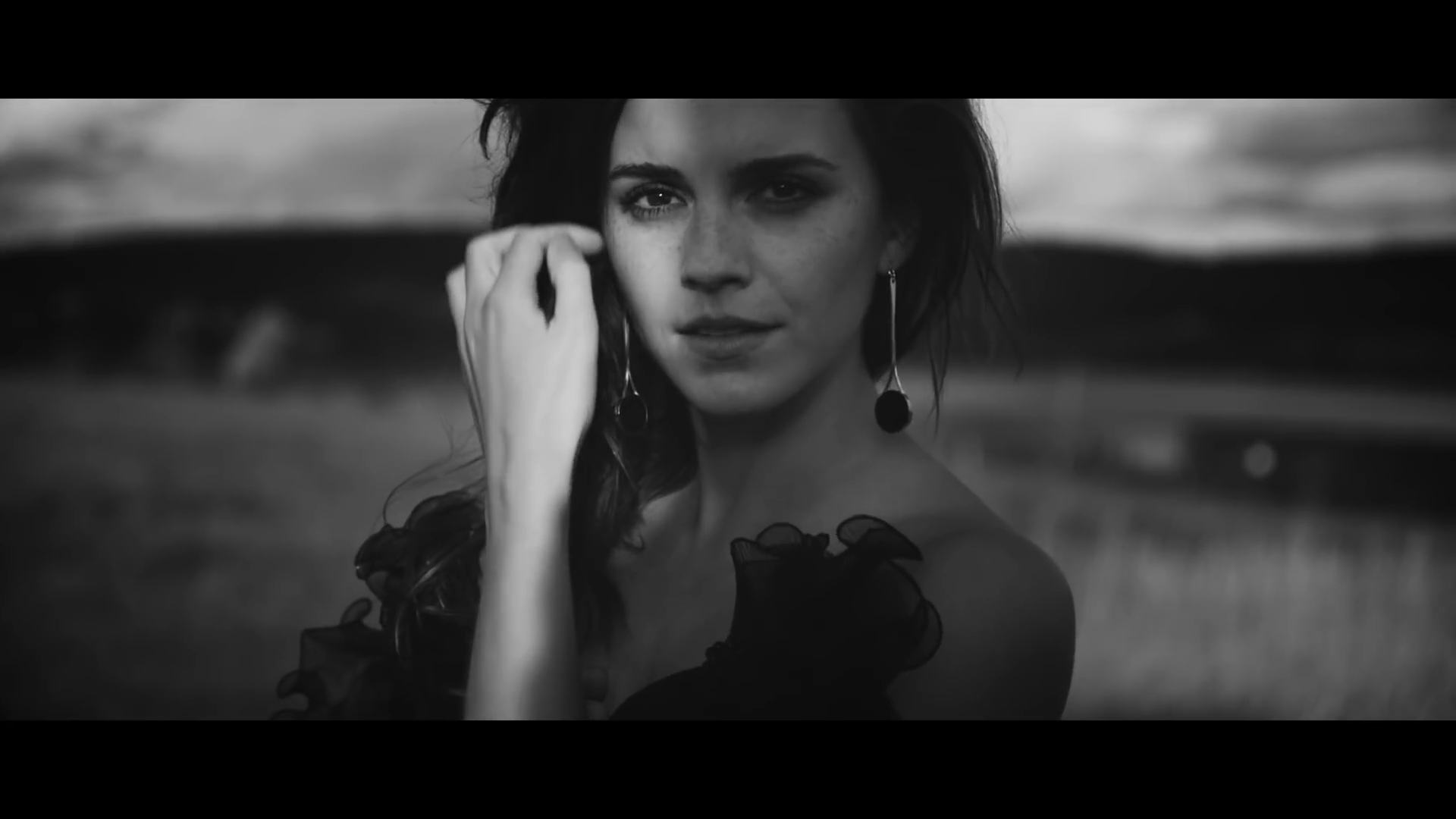 EmmaWatsonFan-dot-nl_2018VougeAustralie0022.jpg