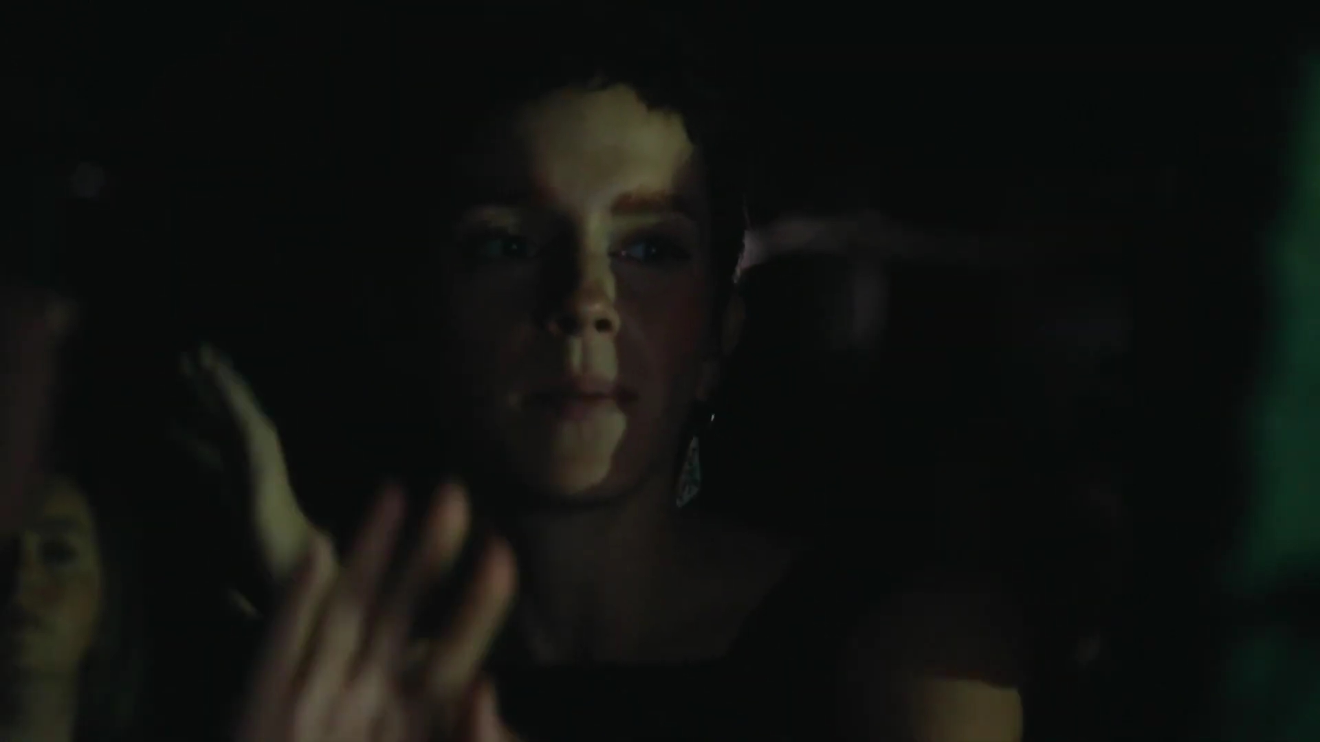 EmmaWatsonFan-dot-nl_2022PradaParadoxeFilm-MakingOf0065.jpg EmmaWatsonFan-dot-nl_2022PradaParadoxeFilm-MakingOf0065.jpg