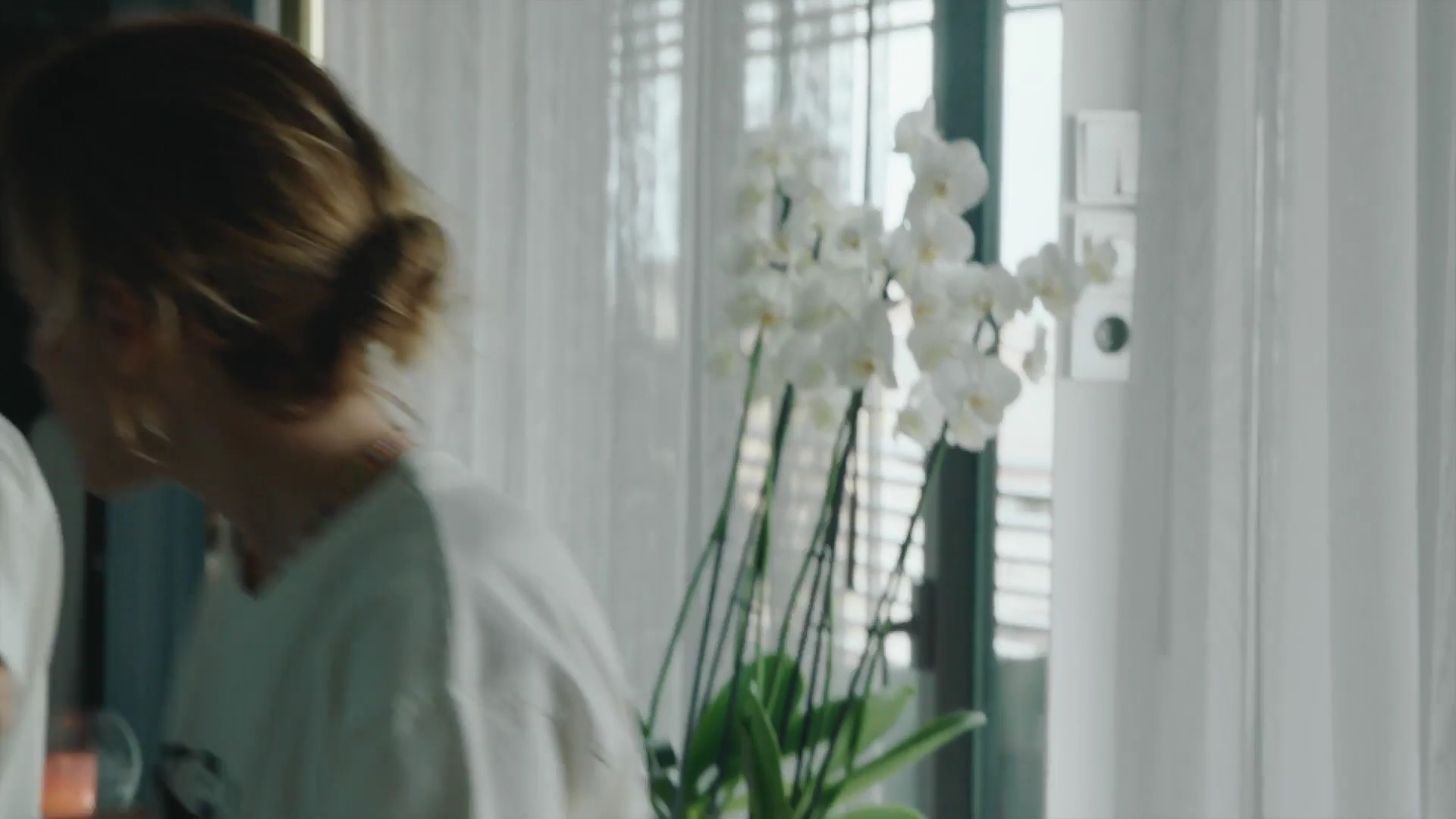 EmmaWatsonFan-dot-nl_2022PradaParadoxeFilm-MakingOf0095.jpg EmmaWatsonFan-dot-nl_2022PradaParadoxeFilm-MakingOf0095.jpg