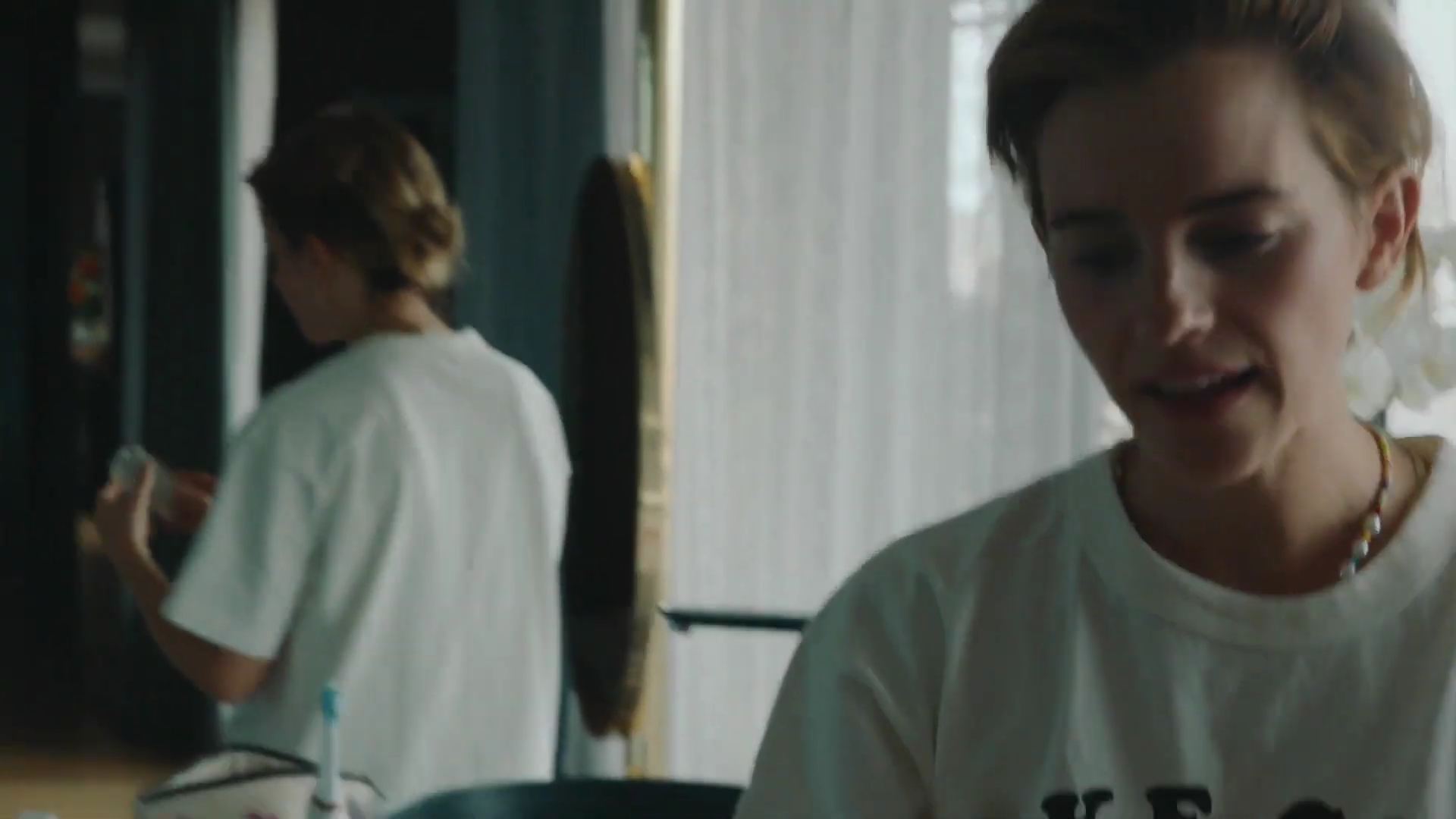 EmmaWatsonFan-dot-nl_2022PradaParadoxeFilm-MakingOf0098.jpg EmmaWatsonFan-dot-nl_2022PradaParadoxeFilm-MakingOf0098.jpg