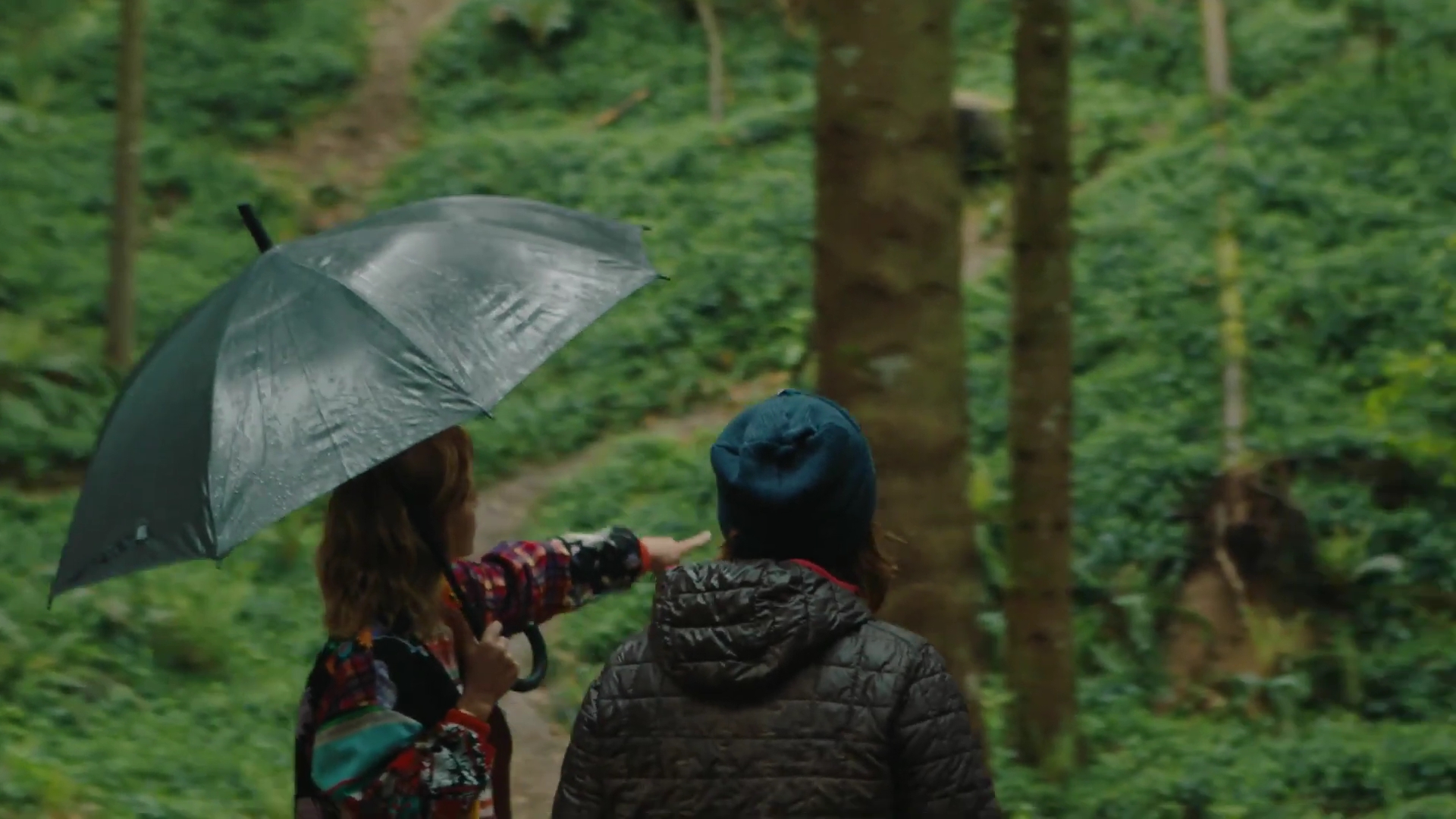 EmmaWatsonFan-dot-nl_2022PradaParadoxeFilm-MakingOf0150.jpg EmmaWatsonFan-dot-nl_2022PradaParadoxeFilm-MakingOf0150.jpg