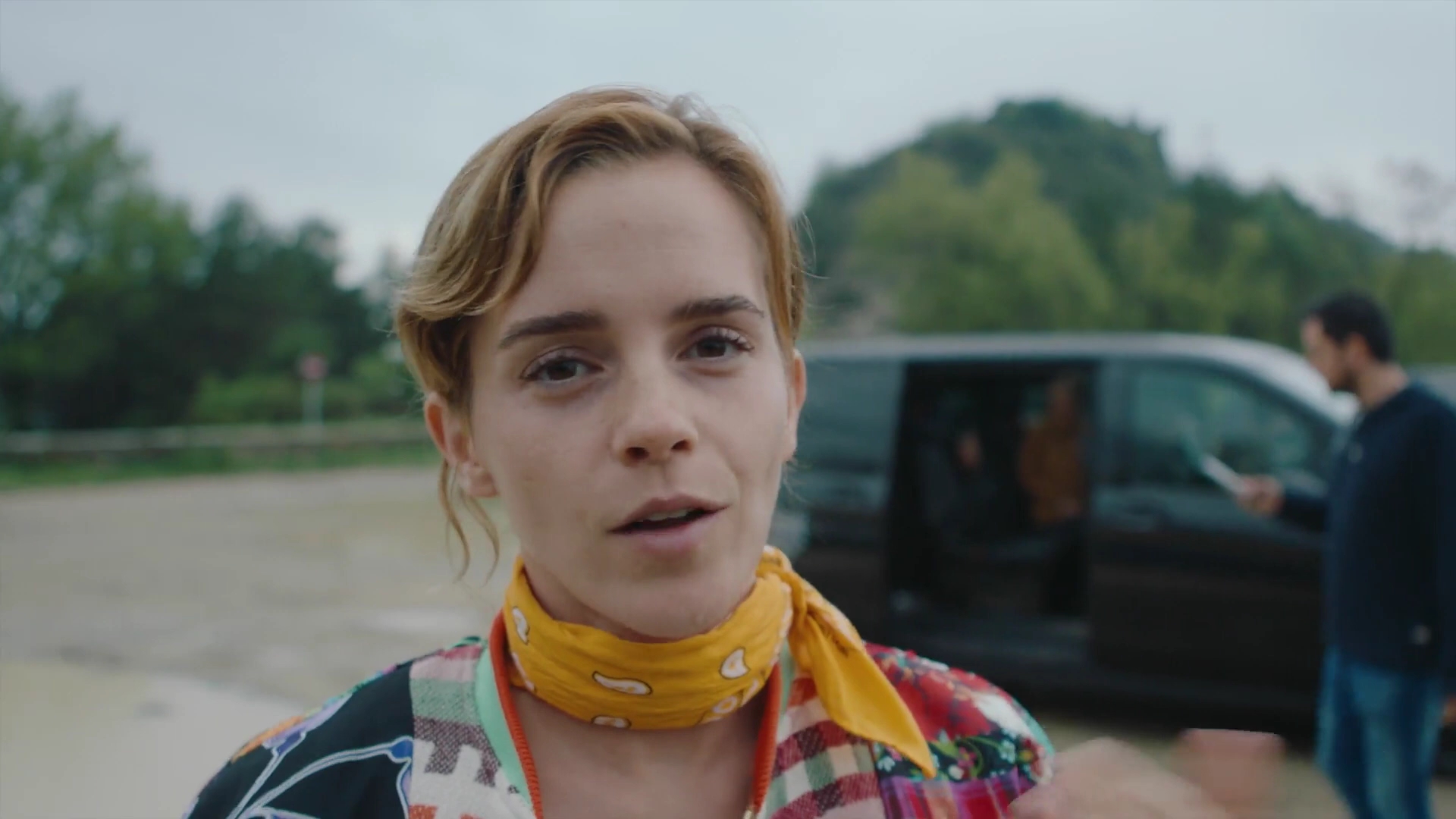 EmmaWatsonFan-dot-nl_2022PradaParadoxeFilm-MakingOf0168.jpg EmmaWatsonFan-dot-nl_2022PradaParadoxeFilm-MakingOf0168.jpg