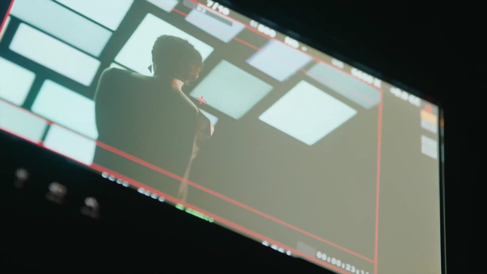 EmmaWatsonFan-dot-nl_2022PradaParadoxeFilm-MakingOf0209.jpg EmmaWatsonFan-dot-nl_2022PradaParadoxeFilm-MakingOf0209.jpg