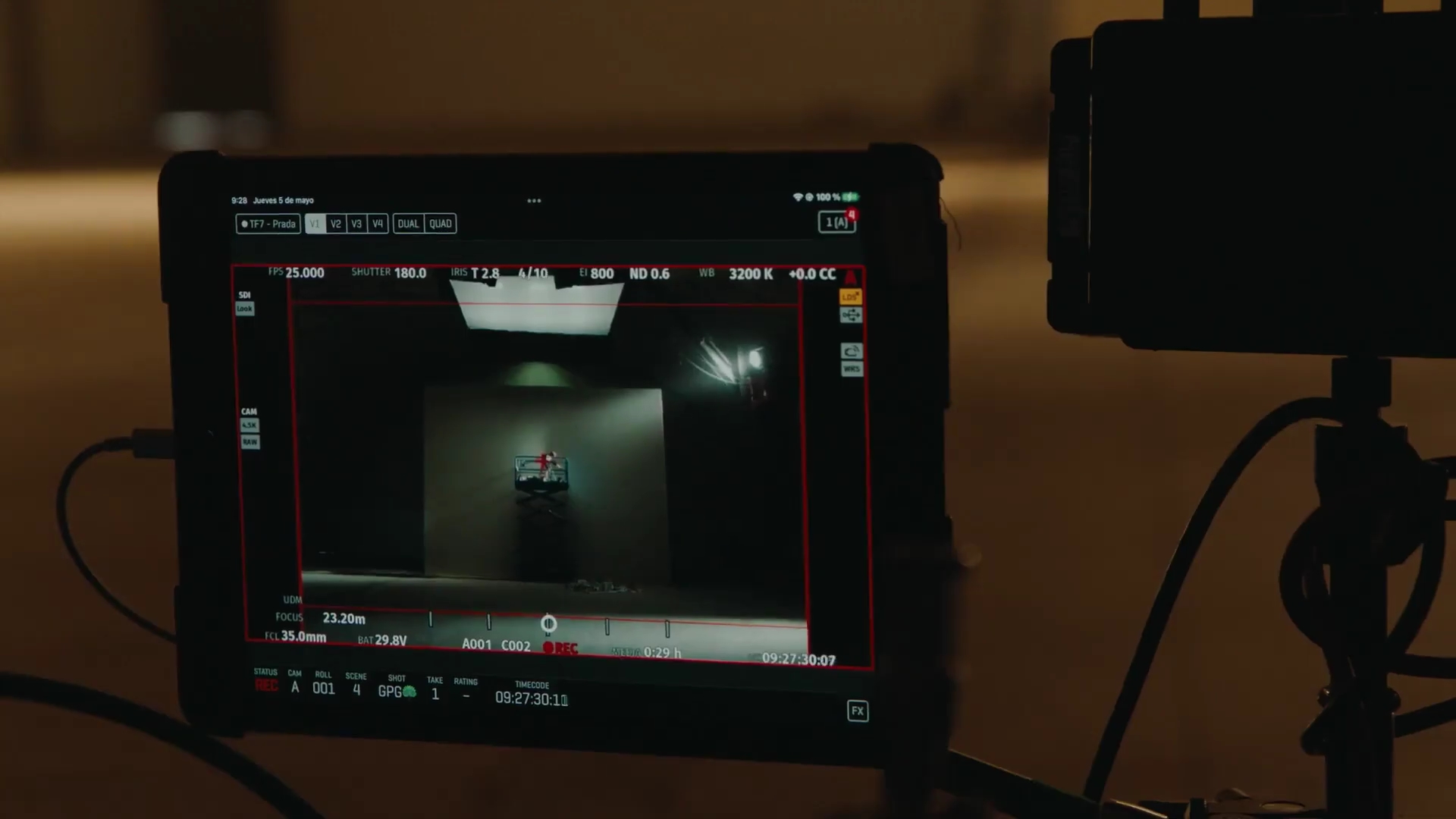 EmmaWatsonFan-dot-nl_2022PradaParadoxeFilm-MakingOf0226.jpg EmmaWatsonFan-dot-nl_2022PradaParadoxeFilm-MakingOf0226.jpg