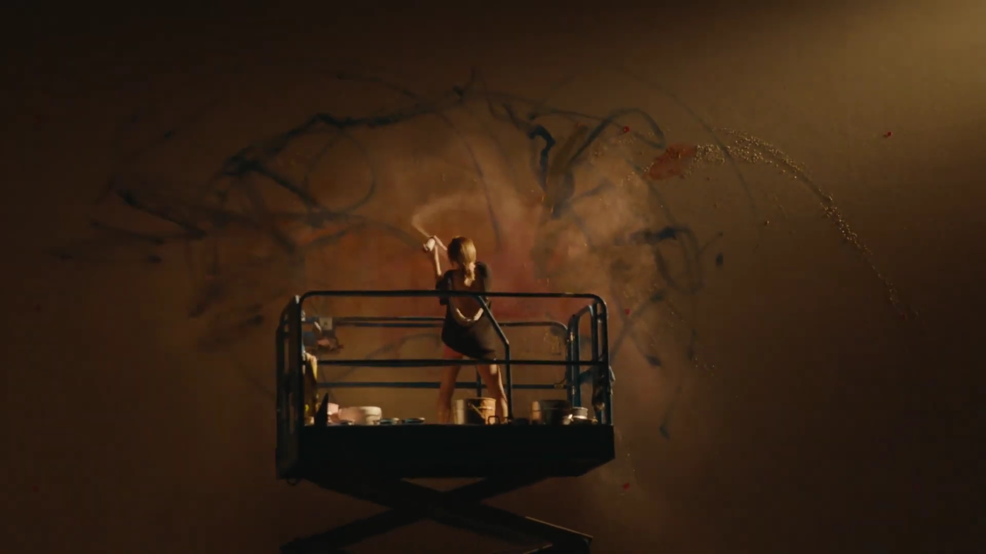 EmmaWatsonFan-dot-nl_2022PradaParadoxeFilm-MakingOf0234.jpg EmmaWatsonFan-dot-nl_2022PradaParadoxeFilm-MakingOf0234.jpg