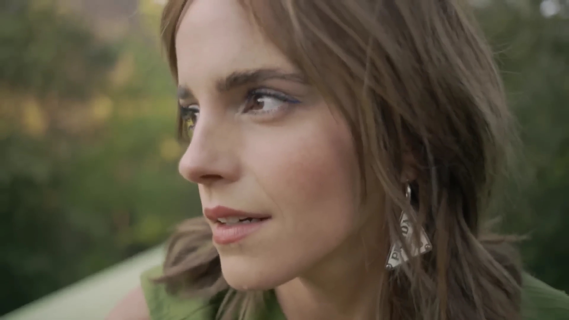 EmmaWatsonFan-dot-nl_2022PradaParadoxFilm0137.jpg