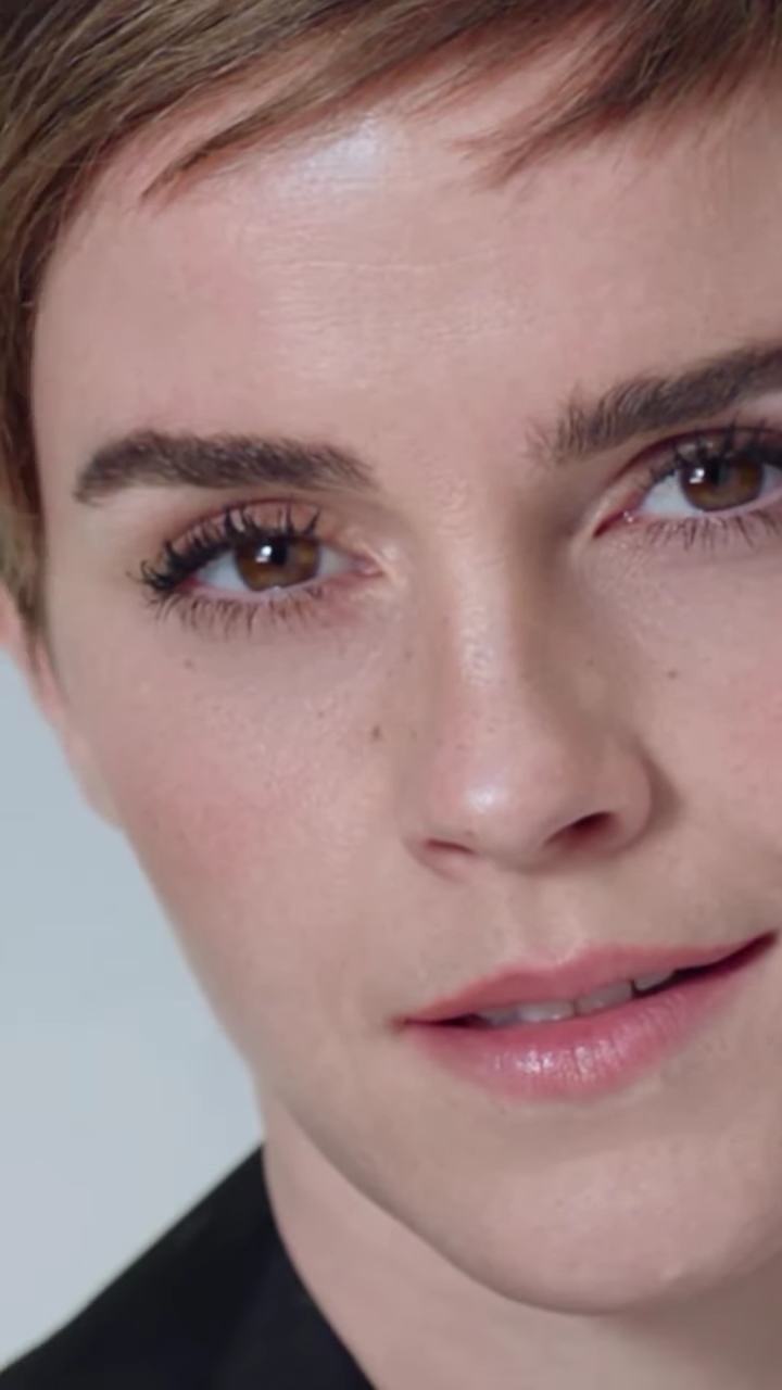 EmmaWatsonFan-dot-nl-2024PradaRe-NylonCampaign0014.jpg