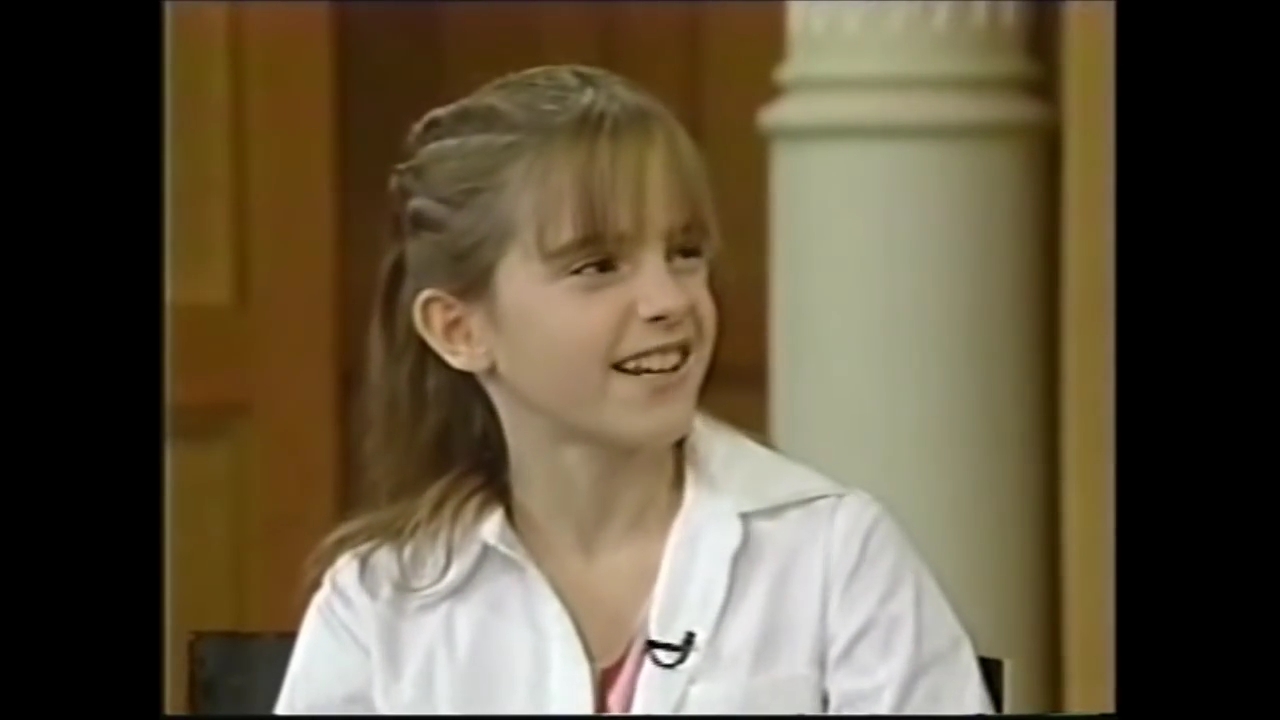 EmmaWatsonFan-nl_2002LiveWithRegisAndKelly0119.jpg