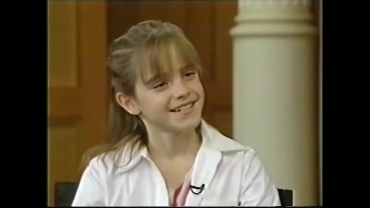 EmmaWatsonFan-nl_2002LiveWithRegisAndKelly0151.jpg EmmaWatsonFan-nl_2002LiveWithRegisAndKelly0151.jpg