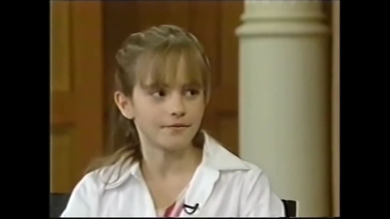 EmmaWatsonFan-nl_2002LiveWithRegisAndKelly0192.jpg EmmaWatsonFan-nl_2002LiveWithRegisAndKelly0192.jpg