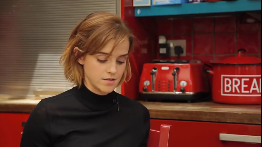 EmmaWatsonFan-nl_2016OurSharedShelf-InCoversationWithCaitlinMoran0596.jpg
