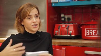 EmmaWatsonFan-nl_2016OurSharedShelf-InCoversationWithCaitlinMoran0209.jpg