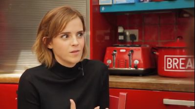 EmmaWatsonFan-nl_2016OurSharedShelf-InCoversationWithCaitlinMoran0500.jpg