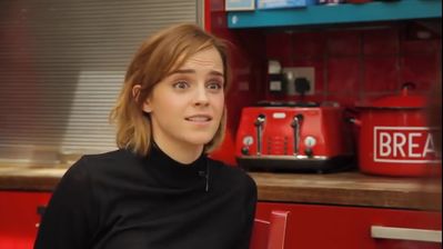 EmmaWatsonFan-nl_2016OurSharedShelf-InCoversationWithCaitlinMoran1072.jpg