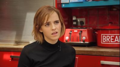 EmmaWatsonFan-nl_2016OurSharedShelf-InCoversationWithCaitlinMoran1609.jpg