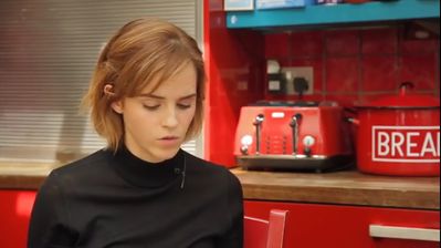 EmmaWatsonFan-nl_2016OurSharedShelf-InCoversationWithCaitlinMoran1714.jpg