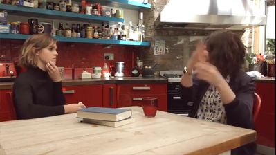 EmmaWatsonFan-nl_2016OurSharedShelf-InCoversationWithCaitlinMoran1802.jpg