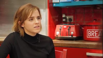 EmmaWatsonFan-nl_2016OurSharedShelf-InCoversationWithCaitlinMoran1812.jpg