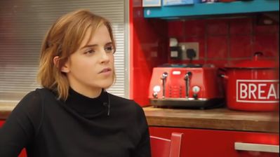 EmmaWatsonFan-nl_2016OurSharedShelf-InCoversationWithCaitlinMoran1813.jpg