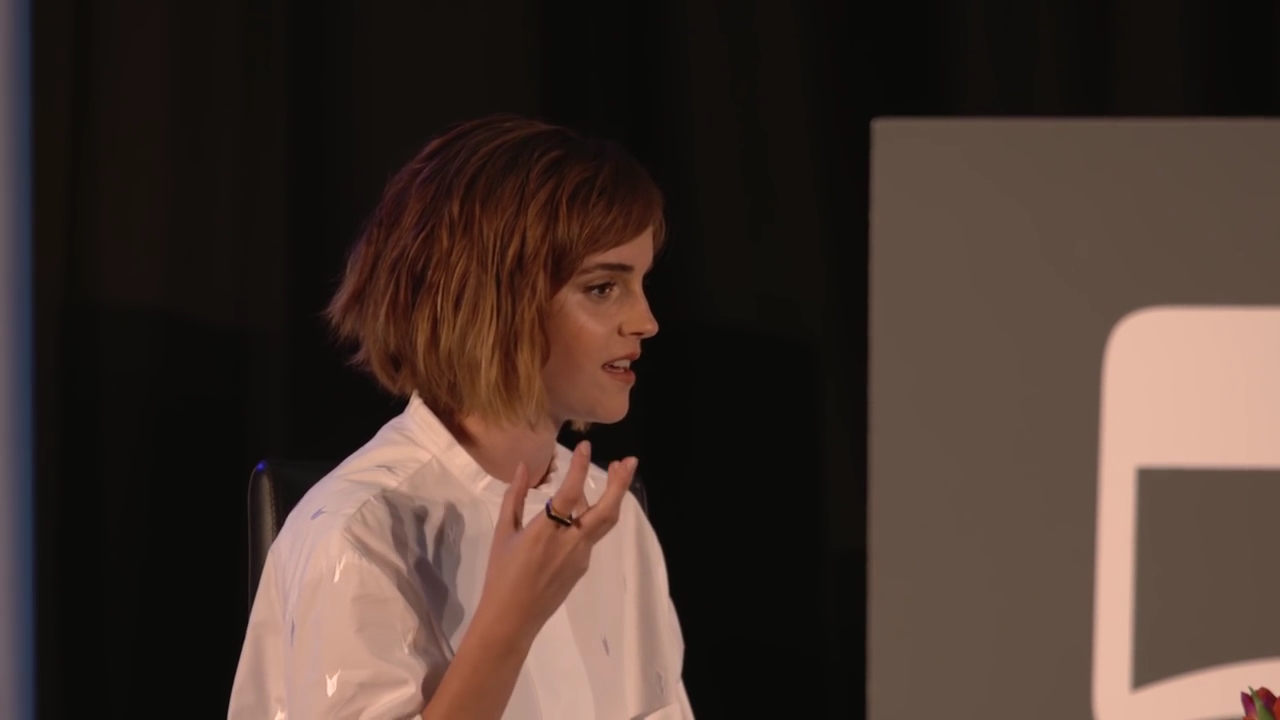 EmmaWatsonFan-nl_2016OurSharedShelf-InCoversationWithGloriaSteinem1767.jpg