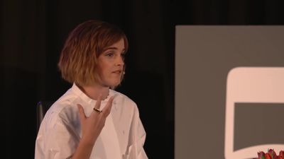 EmmaWatsonFan-nl_2016OurSharedShelf-InCoversationWithGloriaSteinem0167.jpg