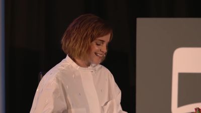 EmmaWatsonFan-nl_2016OurSharedShelf-InCoversationWithGloriaSteinem0507.jpg