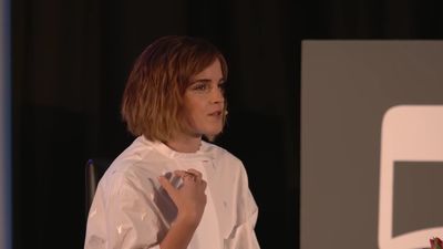 EmmaWatsonFan-nl_2016OurSharedShelf-InCoversationWithGloriaSteinem0528.jpg