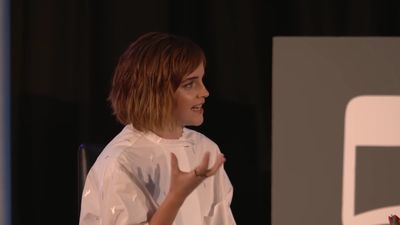 EmmaWatsonFan-nl_2016OurSharedShelf-InCoversationWithGloriaSteinem0529.jpg