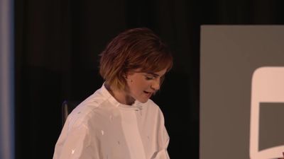 EmmaWatsonFan-nl_2016OurSharedShelf-InCoversationWithGloriaSteinem0621.jpg