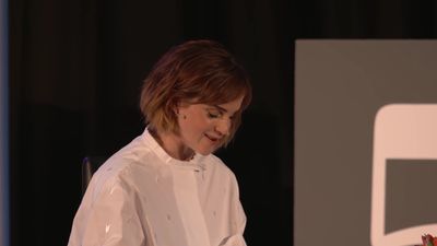 EmmaWatsonFan-nl_2016OurSharedShelf-InCoversationWithGloriaSteinem0624.jpg