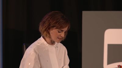 EmmaWatsonFan-nl_2016OurSharedShelf-InCoversationWithGloriaSteinem0625.jpg