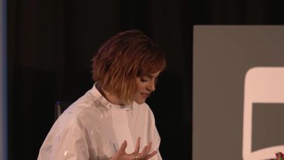 EmmaWatsonFan-nl_2016OurSharedShelf-InCoversationWithGloriaSteinem0639.jpg