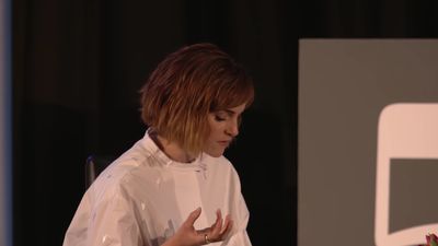 EmmaWatsonFan-nl_2016OurSharedShelf-InCoversationWithGloriaSteinem0640.jpg