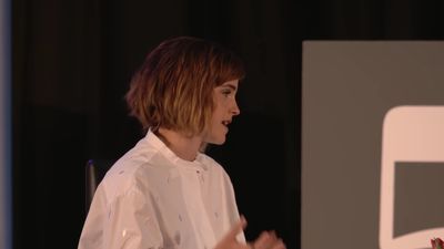 EmmaWatsonFan-nl_2016OurSharedShelf-InCoversationWithGloriaSteinem0646.jpg