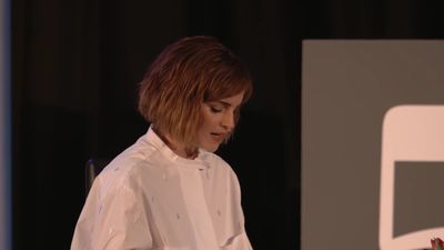 EmmaWatsonFan-nl_2016OurSharedShelf-InCoversationWithGloriaSteinem0656.jpg