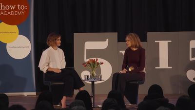 EmmaWatsonFan-nl_2016OurSharedShelf-InCoversationWithGloriaSteinem0806.jpg