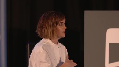 EmmaWatsonFan-nl_2016OurSharedShelf-InCoversationWithGloriaSteinem2053.jpg