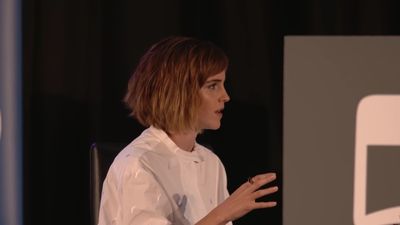 EmmaWatsonFan-nl_2016OurSharedShelf-InCoversationWithGloriaSteinem2059.jpg