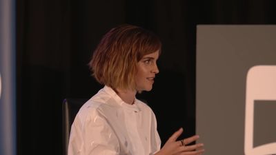 EmmaWatsonFan-nl_2016OurSharedShelf-InCoversationWithGloriaSteinem2060.jpg