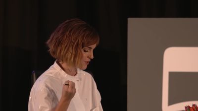 EmmaWatsonFan-nl_2016OurSharedShelf-InCoversationWithGloriaSteinem2796.jpg