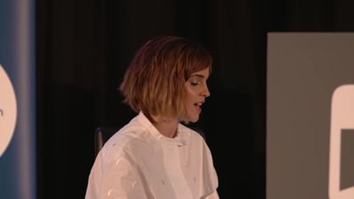 EmmaWatsonFan-nl_2016OurSharedShelf-InCoversationWithGloriaSteinem2959.jpg