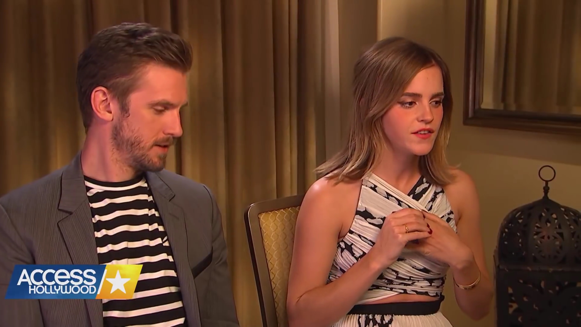 EmmaWatsonFan-dot-nl_2017AccesHollywood0052.jpg