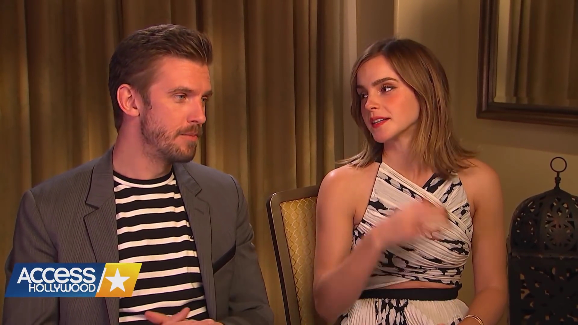 EmmaWatsonFan-dot-nl_2017AccesHollywood0099.jpg EmmaWatsonFan-dot-nl_2017AccesHollywood0099.jpg