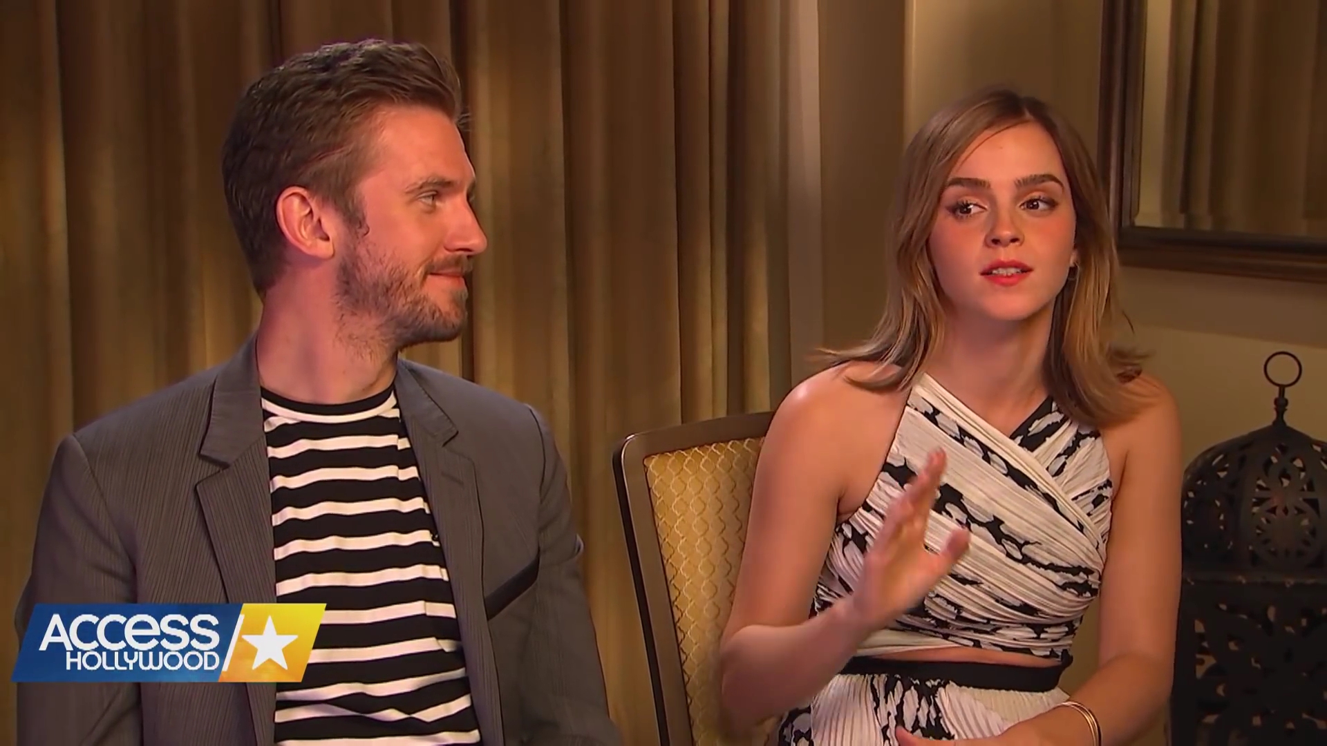 EmmaWatsonFan-dot-nl_2017AccesHollywood0134.jpg EmmaWatsonFan-dot-nl_2017AccesHollywood0134.jpg