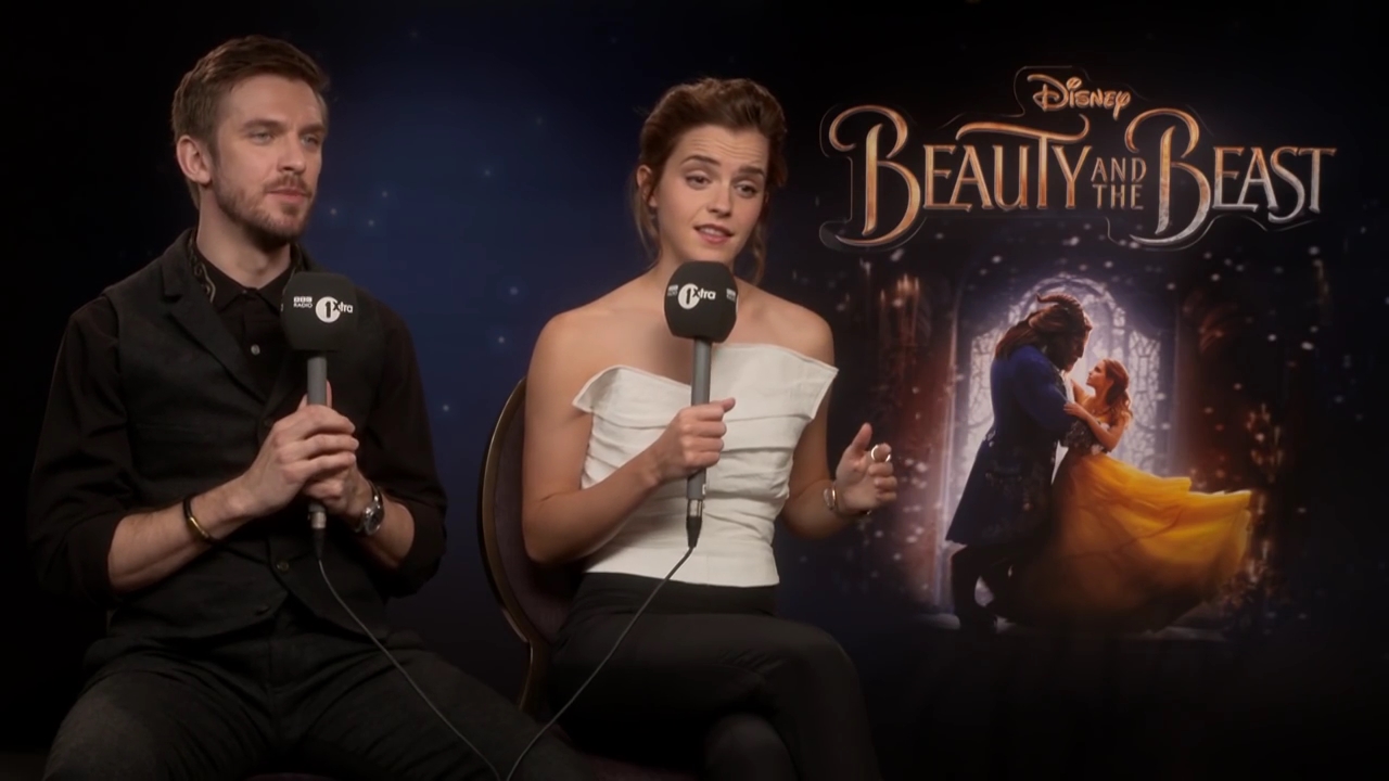 EmmaWatsonFan-dot-NL_2017BeautyAndTheBeastPressJunket-BBCRadio1Xtra0045_-_kopie.jpg