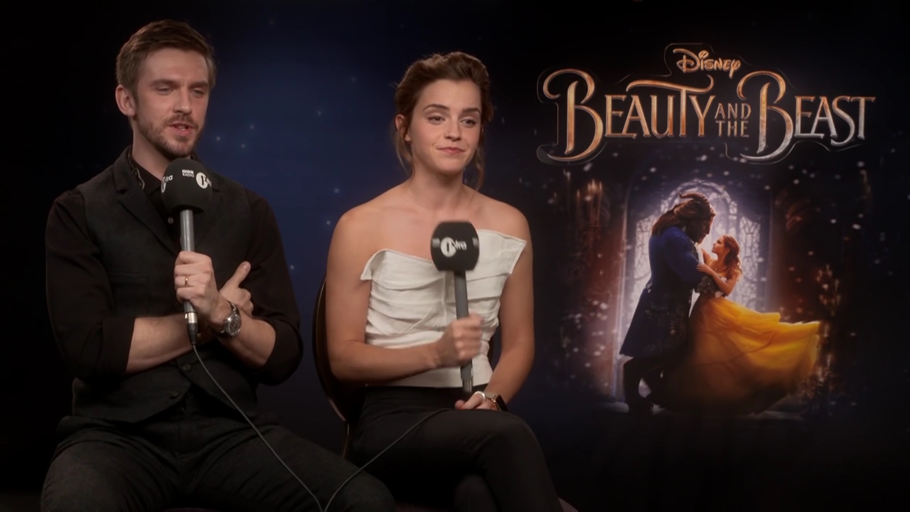 EmmaWatsonFan-dot-NL_2017BeautyAndTheBeastPressJunket-BBCRadio1Xtra0062.jpg