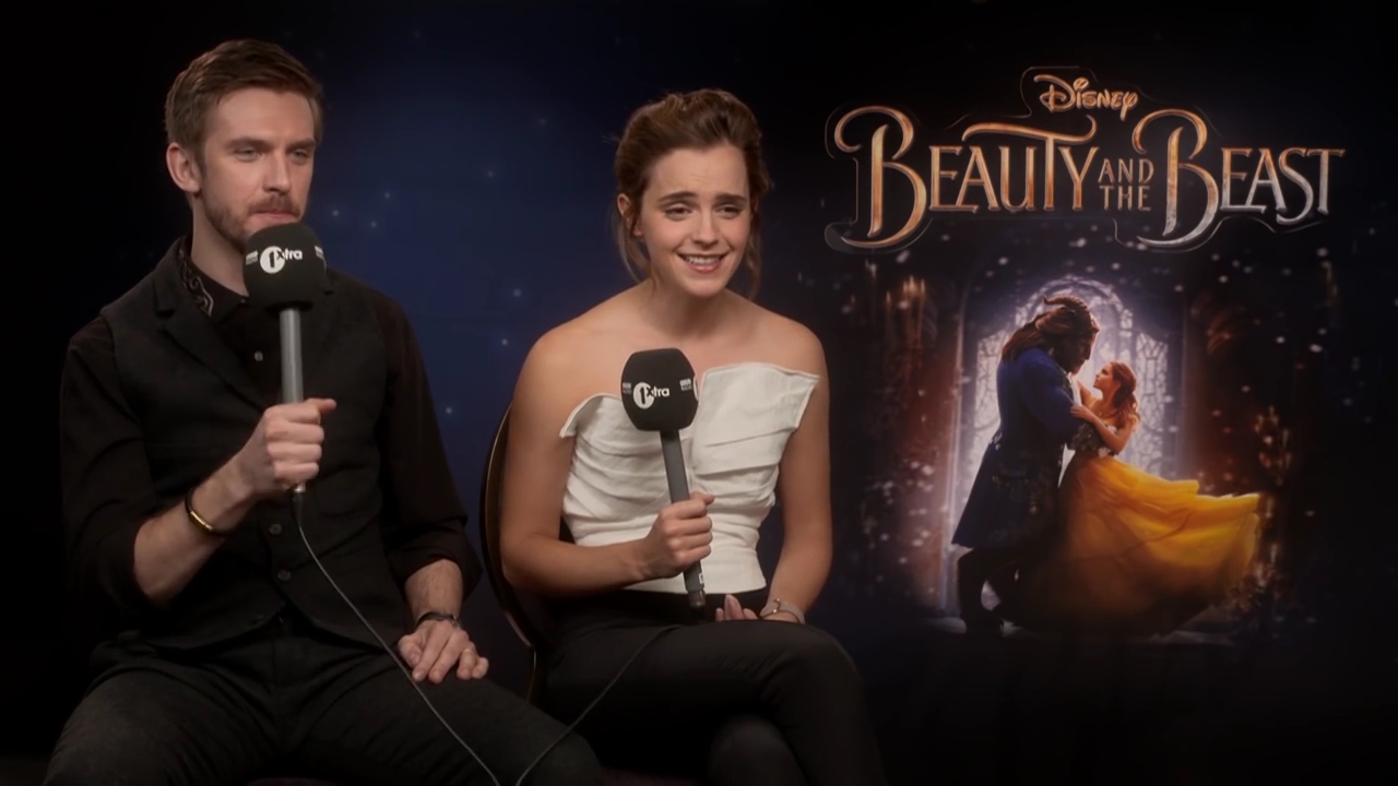 EmmaWatsonFan-dot-NL_2017BeautyAndTheBeastPressJunket-BBCRadio1Xtra0118.jpg